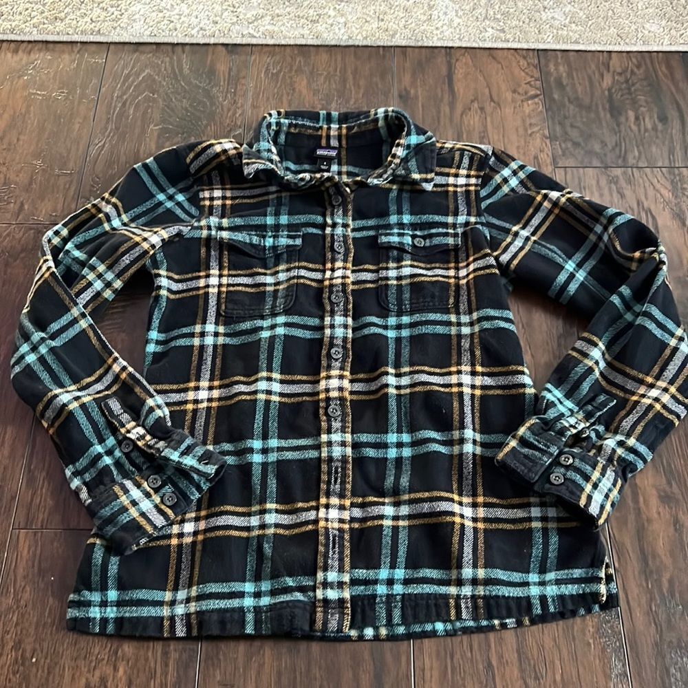2000s Patagonia Organic Cotton Button Up Flannel Shirt, Green Yellow Black Sz. 6